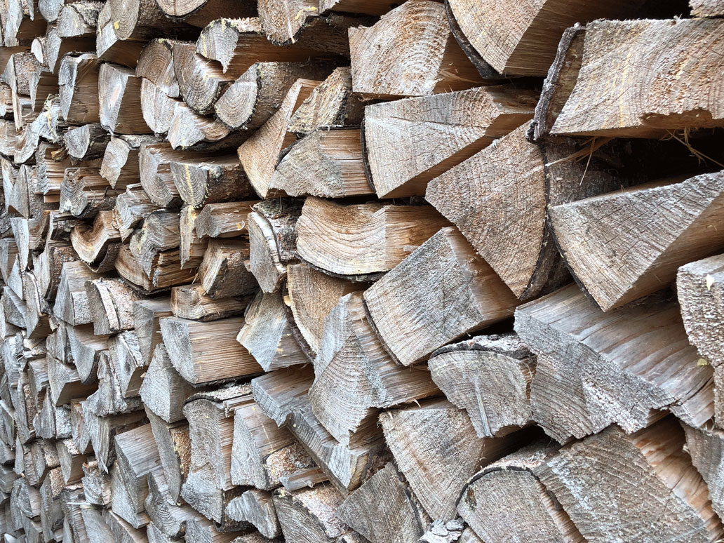 Brennholz kaufen von Holz Hoh